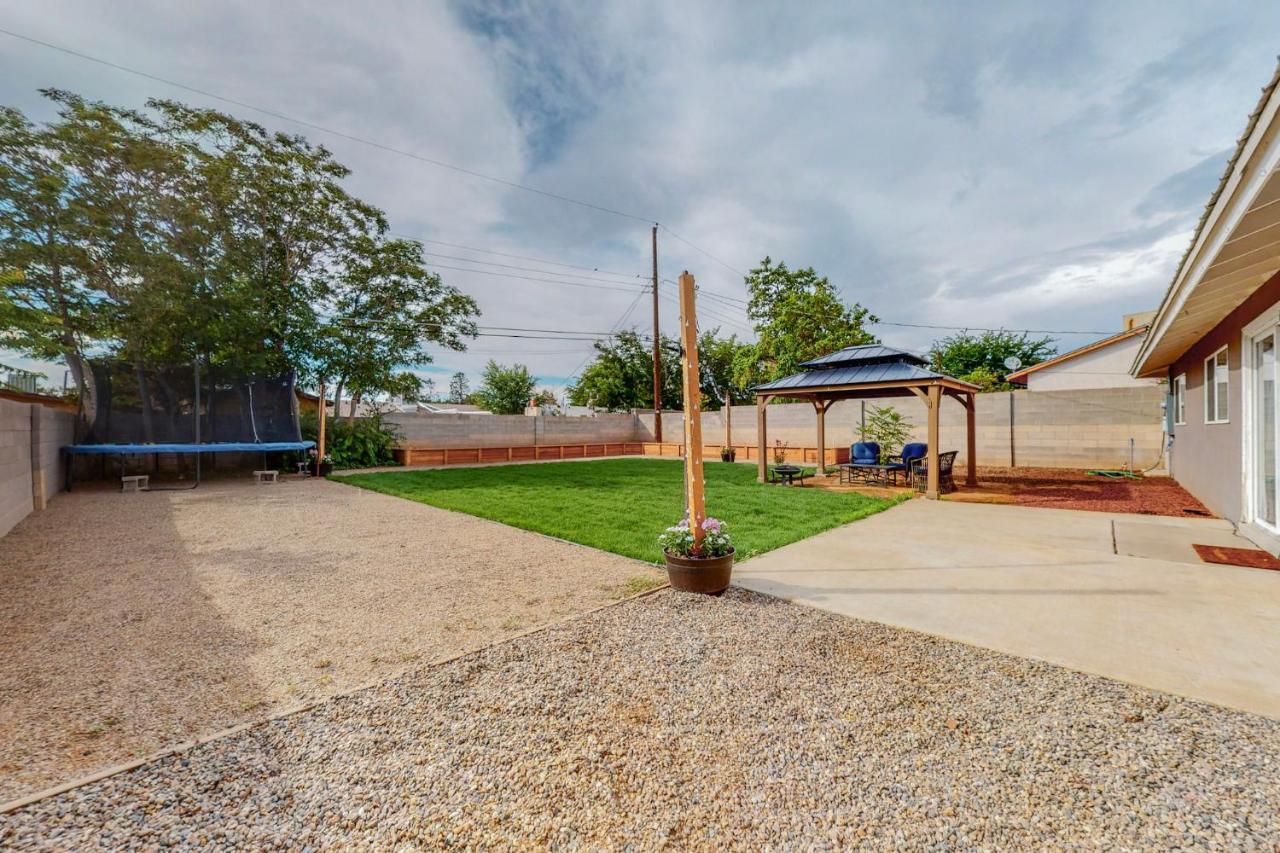 Comfortable 3-Bedroom Home With Spacious Backyard Albuquerque Exteriér fotografie