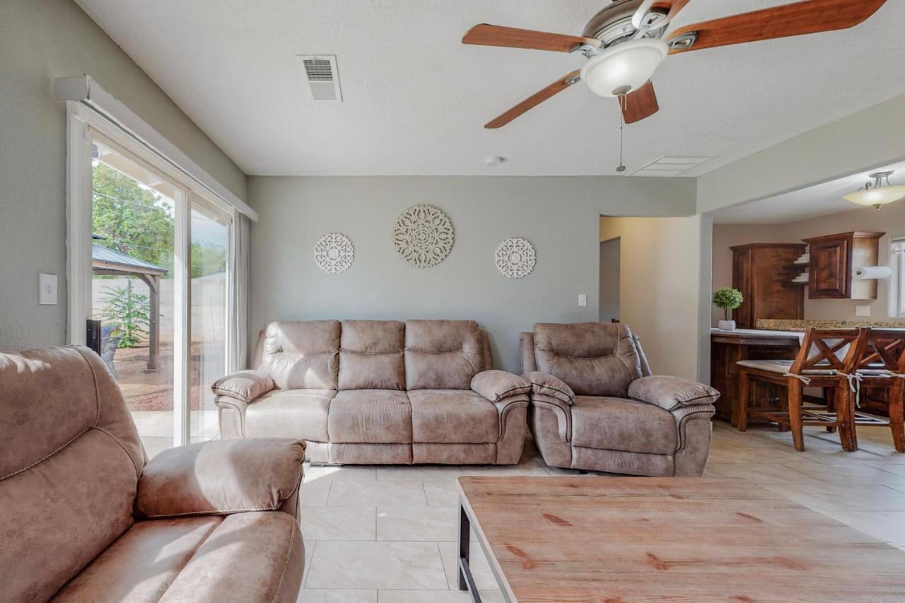 Comfortable 3-Bedroom Home With Spacious Backyard Albuquerque Exteriér fotografie